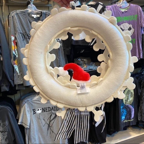 Jack Skellington Holiday Wreath - The Nightmare Before Christmas - Picture 9 of 14